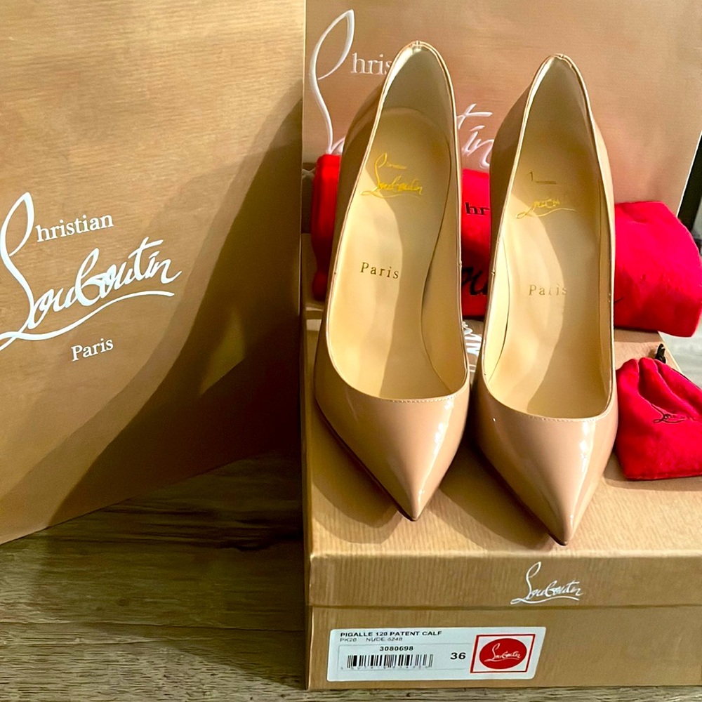 ****SOLD*****Christian Louboutin Pigalle 120